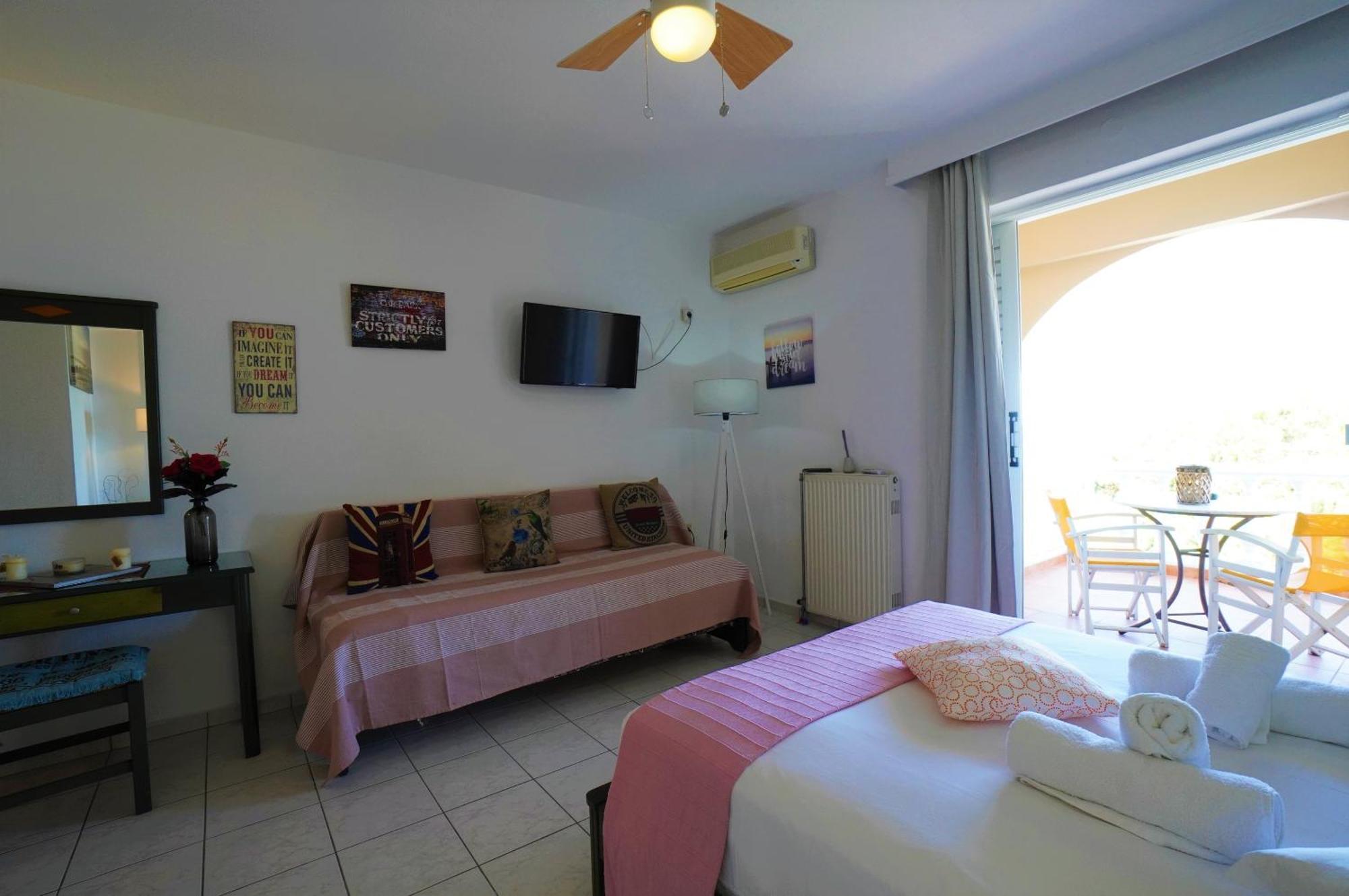 Seafront Spirit Apartments Zakynthos Town Phòng bức ảnh
