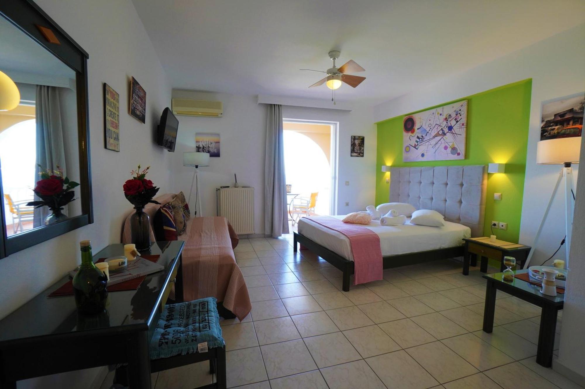 Seafront Spirit Apartments Zakynthos Town Phòng bức ảnh