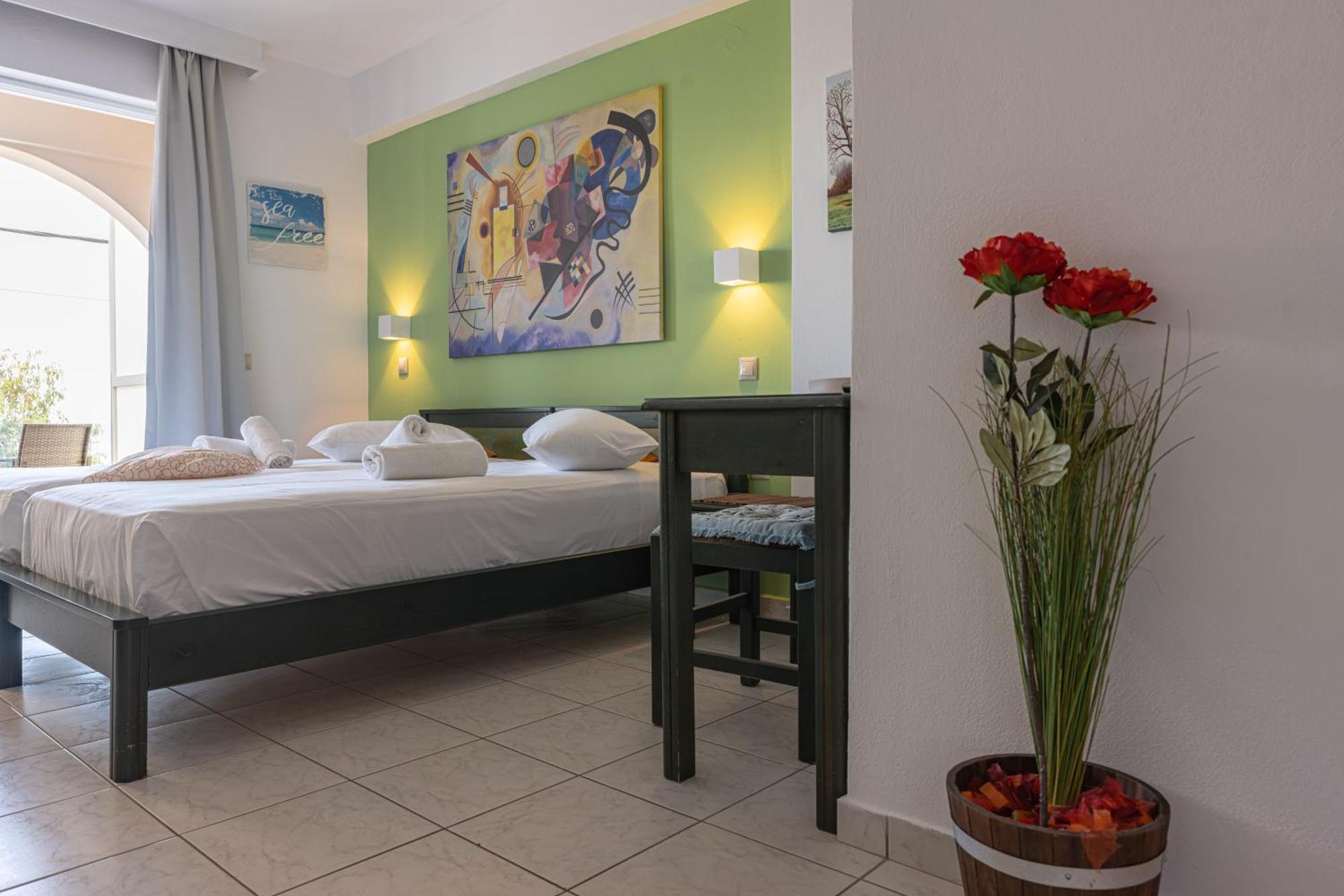Seafront Spirit Apartments Zakynthos Town Phòng bức ảnh
